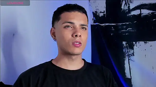 Avaggi online show from October 2025 09:31:01 PM