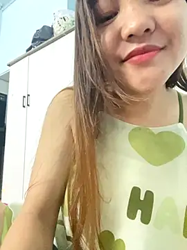 Trang-cute18 online show from September 2025 03:56:02 PM