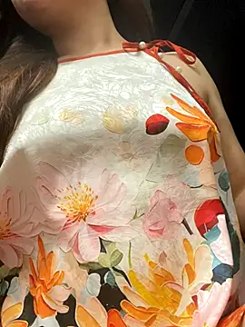 Trang-cute18 online show from September 2025 04:20:02 PM