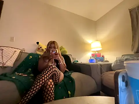 Snapshot of GoddessFatPuss chatting on October 2025 04:51:02 AM GoddessFatPuss online show from October 2025 04:51:02 AM