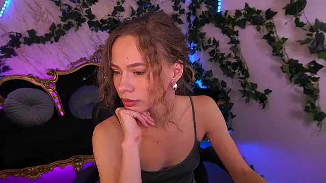 Snapshot of ShyySiren chatting on October 2025 07:09:01 AM ShyySiren online show from October 2025 07:09:01 AM