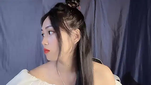 Lyly4757 online show from September 2025 04:59:02 AM