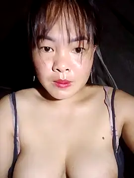 Snapshot of emilyzz chatting on October 2025 10:29:02 PM emilyzz online show from October 2025 10:29:02 PM