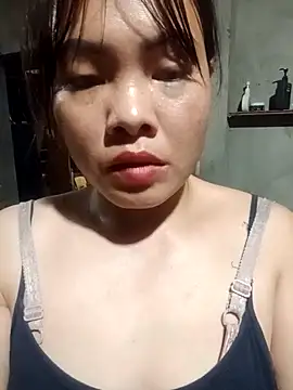 Snapshot of emilyzz chatting on October 2025 12:58:01 PM emilyzz online show from October 2025 12:58:01 PM