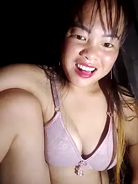 Snapshot of emilyzz chatting on October 2025 09:35:02 PM emilyzz online show from October 2025 09:35:02 PM