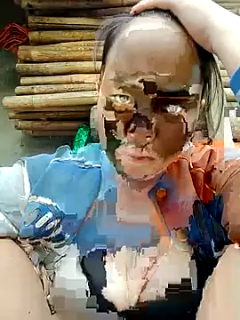 Snapshot of emilyzz chatting on October 2025 12:05:02 AM emilyzz online show from October 2025 12:05:02 AM