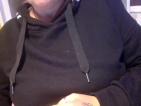 Milf Lady Frankfurt online show from September 2025 07:19:02 PM