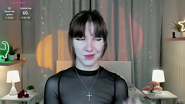 Snapshot of JessieRich chatting on November 2025 09:02:02 PM JessieRich online show from November 2025 09:02:02 PM