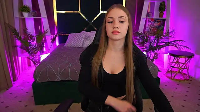 SweetAngellic online show from September 2025 01:48:02 PM