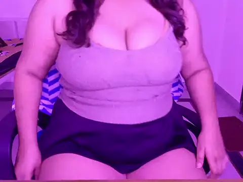 Snapshot of _Ameera_ chatting on October 2025 03:31:02 PM Ameera online show from October 2025 03:31:02 PM