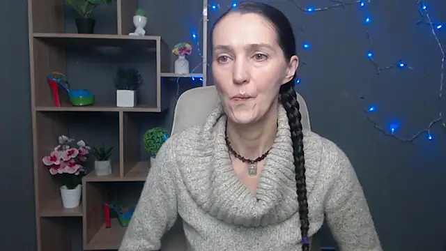 TayaFinch online show from November 2025 01:00:02 PM