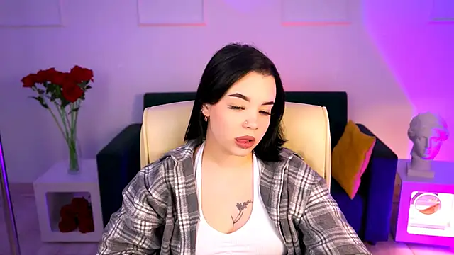 Snapshot of leslierowe_ chatting on September 2025 01:01:01 PM leslierowe online show from September 2025 01:01:01 PM