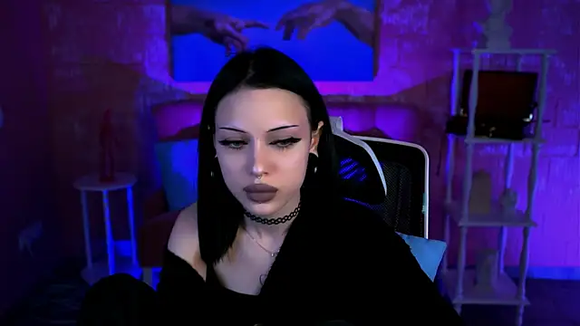 MiaCain online show from September 2025 12:18:01 PM