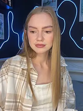 Snapshot of MilaMoone chatting on October 2025 10:49:01 AM MilaMoone online show from October 2025 10:49:01 AM