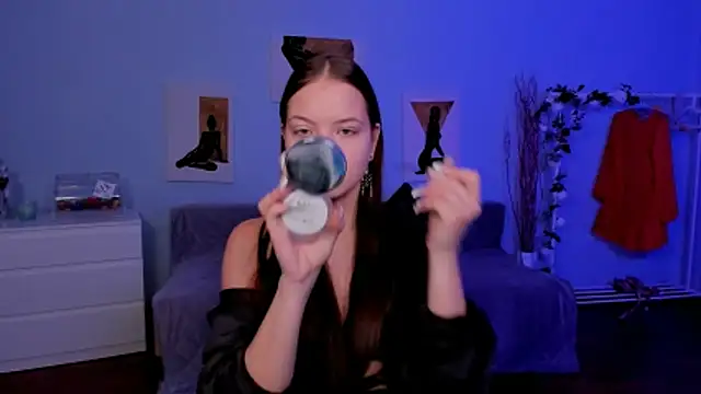 BetsyKiss online show from November 2025 05:30:02 AM