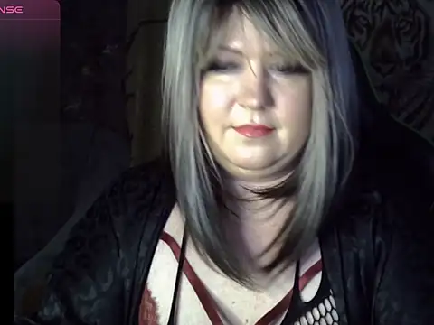 Snapshot of YuliiaSan chatting on November 2025 12:49:02 PM YuliiaSan online show from November 2025 12:49:02 PM