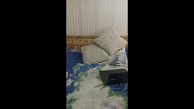 Snapshot of EthelsLover chatting on October 2025 10:13:01 AM EthelsLover online show from October 2025 10:13:01 AM