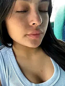 Snapshot of Karla_1-2 chatting on September 2025 07:19:02 PM Karla 1-2 online show from September 2025 07:19:02 PM