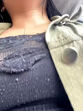 Snapshot of Karla_1-2 chatting on October 2025 07:31:02 PM Karla 1-2 online show from October 2025 07:31:02 PM