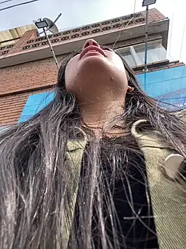 Snapshot of Karla_1-2 chatting on November 2025 06:52:02 PM Karla 1-2 online show from November 2025 06:52:02 PM