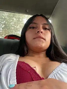 Snapshot of Karla_1-2 chatting on November 2025 09:48:02 PM Karla 1-2 online show from November 2025 09:48:02 PM