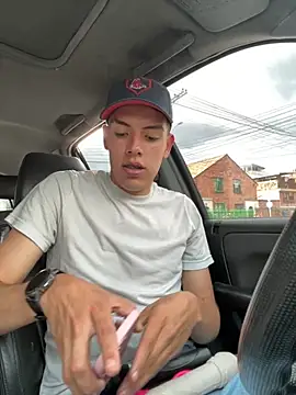 mattebret11 online show from September 2025 07:38:01 PM