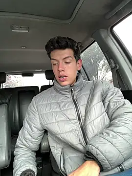 mattebret11 online show from October 2025 05:24:02 PM