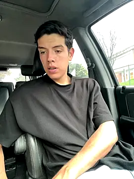 mattebret11 online show from October 2025 05:06:02 PM