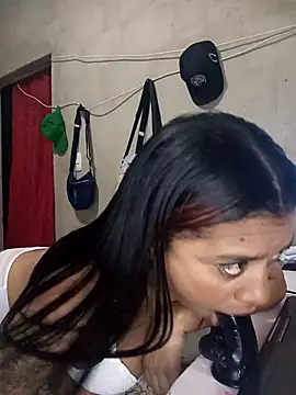 Isabela Foxx1 online show from October 2025 11:38:02 PM