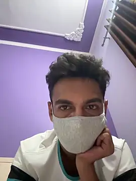 Siddharth8970 online show from September 2025 07:03:01 PM