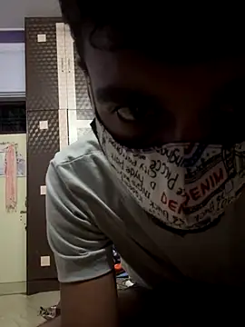 Siddharth8970 online show from September 2025 05:24:02 PM