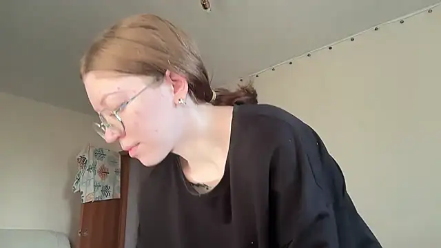 MargarettNewbie online show from September 2025 04:14:02 AM