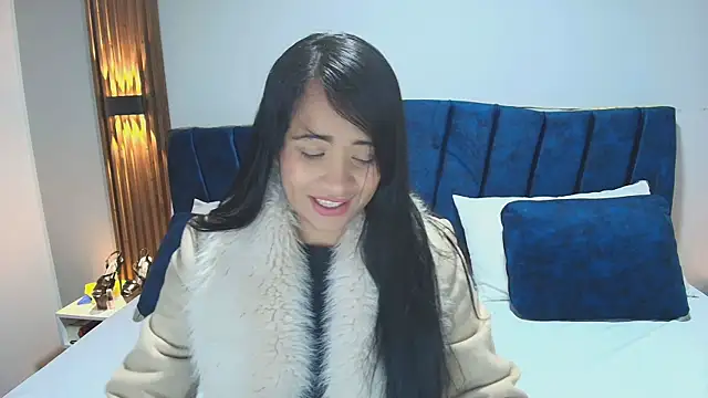 MiaHotmez online show from September 2025 12:07:01 PM