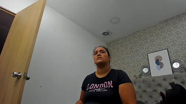 Hanna Marshall  online show from October 2025 11:32:02 AM