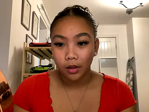 MissCherryyxox online show from October 2025 04:26:02 PM