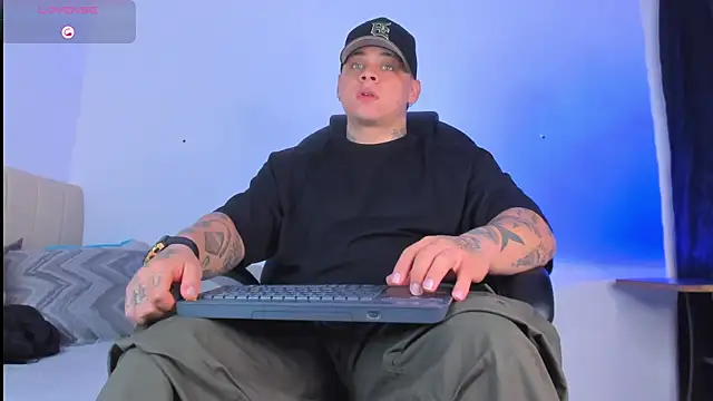 Snapshot of denis_munera chatting on October 2025 11:57:02 AM denis munera online show from October 2025 11:57:02 AM