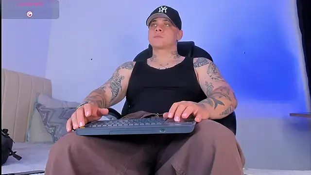 Snapshot of denis_munera chatting on October 2025 10:03:02 AM denis munera online show from October 2025 10:03:02 AM