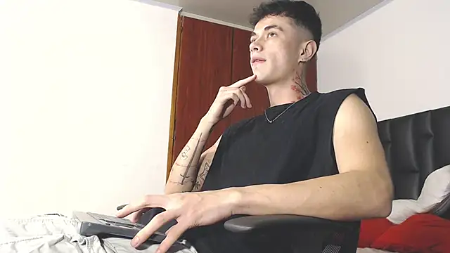 Snapshot of jaico_santos chatting on October 2025 10:26:02 PM jaico santos online show from October 2025 10:26:02 PM