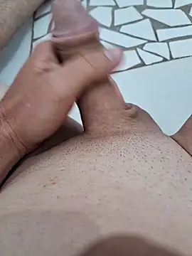 rafaelsouzzaa online show from September 2025 10:51:01 AM