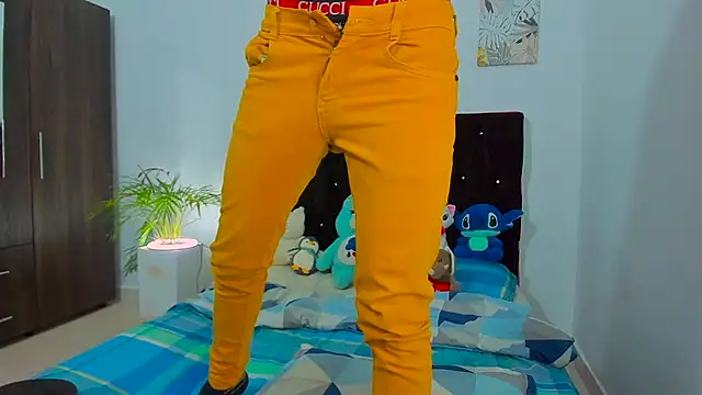 Zacktorres  online show from September 2025 11:10:02 PM