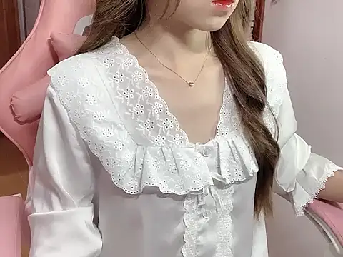 Snapshot of _Payna_ chatting on November 2025 10:59:02 PM Payna online show from November 2025 10:59:02 PM