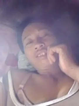 Snapshot of donna-bae chatting on November 2025 09:28:01 PM donna-bae online show from November 2025 09:28:01 PM