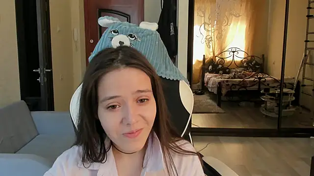 KatherineGreczkowski online show from September 2025 10:17:01 AM
