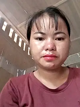 emly-xinh18 online show from October 2025 07:17:01 AM