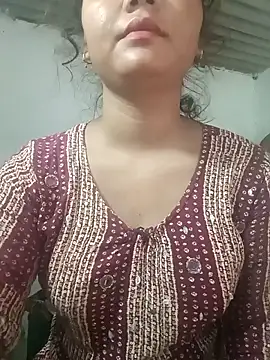 Hot Shredha online show from October 2025 01:36:02 AM