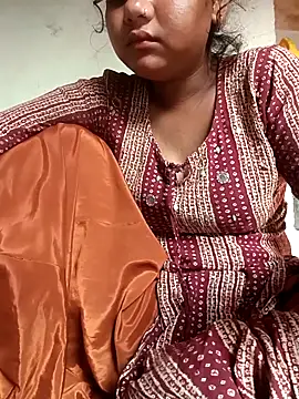 Hot Shredha online show from October 2025 11:21:01 AM