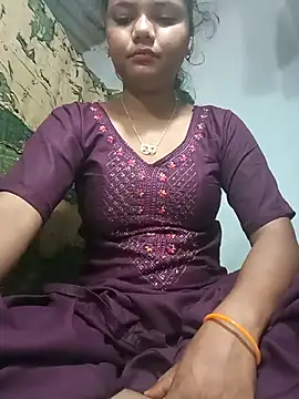 Hot Shredha online show from October 2025 01:03:01 AM