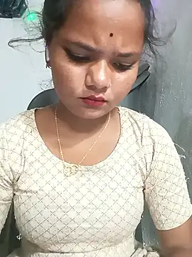 Hot Shredha online show from October 2025 01:29:01 PM