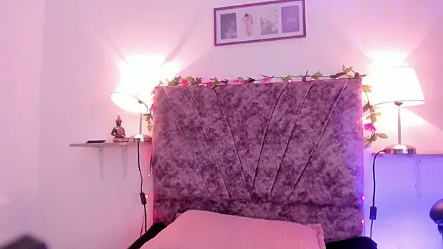 sharlot montalvo  online show from October 2025 01:54:02 PM