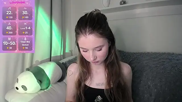 Snapshot of _Lua__ chatting on October 2025 11:42:02 AM Lua online show from October 2025 11:42:02 AM